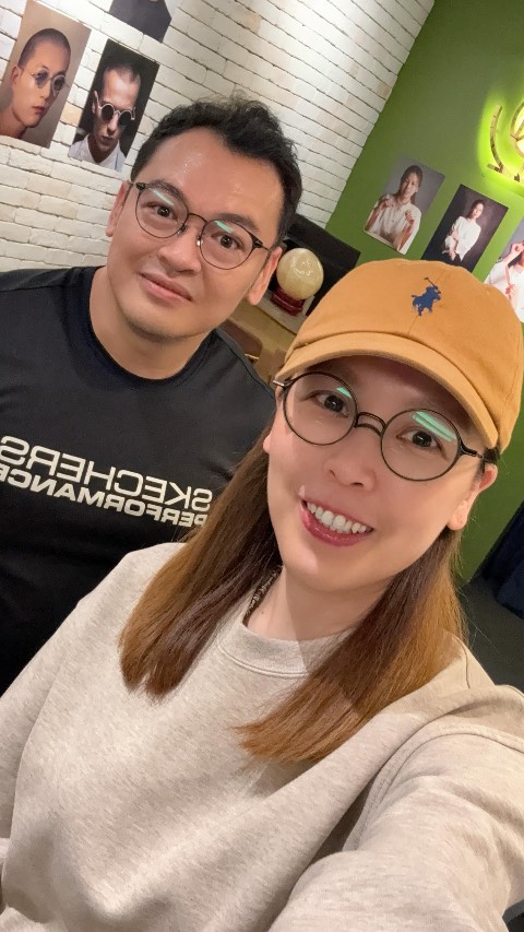 A customer at Iconic Lab, Mid Valley Megamall